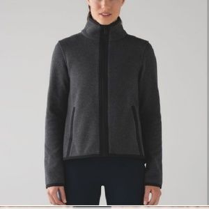 Lululemon Sz 10 NWT it's fleecing cold zip